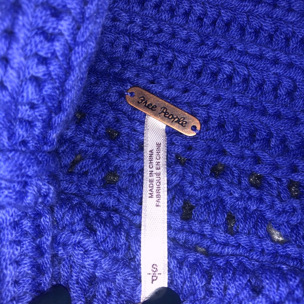 FREE PEOPLE VEST/ SWEATER